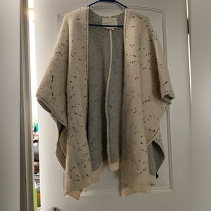 Anthropologie Akemi & Kin Cream Kimono Shawl